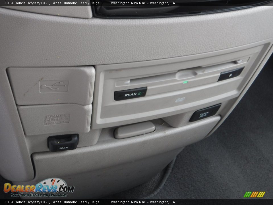 2014 Honda Odyssey EX-L White Diamond Pearl / Beige Photo #17