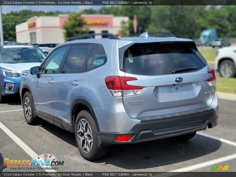 2019 Subaru Forester 2.5i Premium Ice Silver Metallic / Black Photo #4