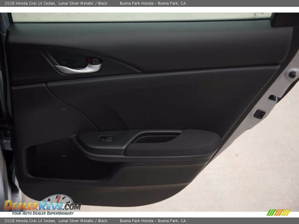 2018 Honda Civic LX Sedan Lunar Silver Metallic / Black Photo #32