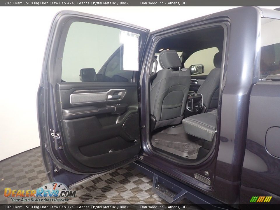 2020 Ram 1500 Big Horn Crew Cab 4x4 Granite Crystal Metallic / Black Photo #34