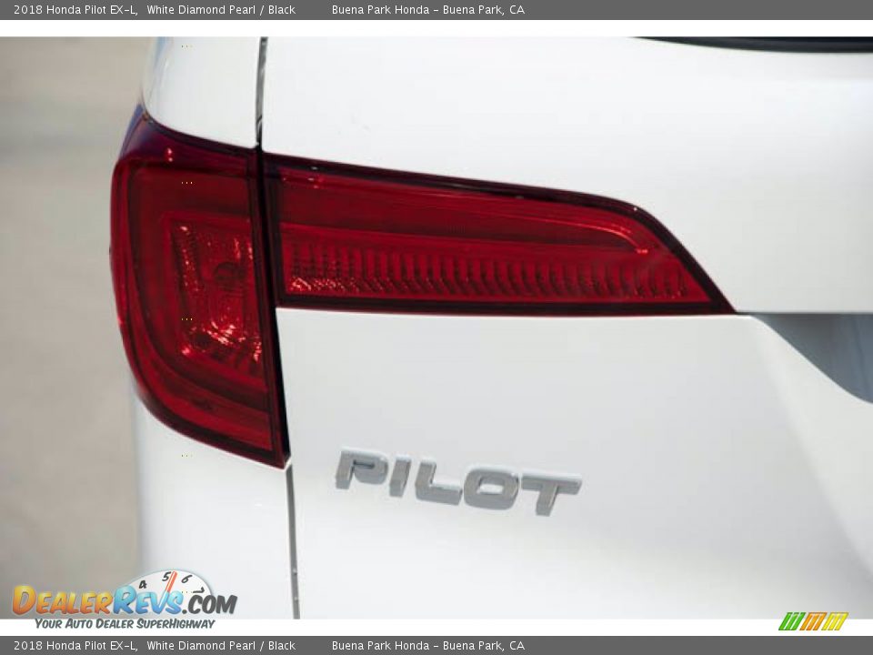 2018 Honda Pilot EX-L White Diamond Pearl / Black Photo #10