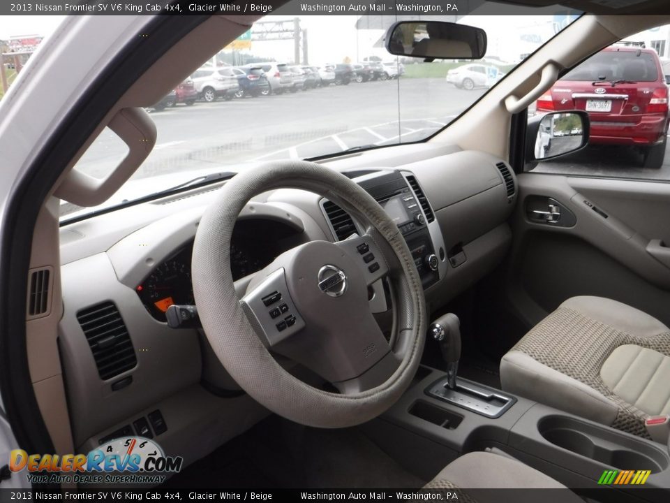 2013 Nissan Frontier SV V6 King Cab 4x4 Glacier White / Beige Photo #12