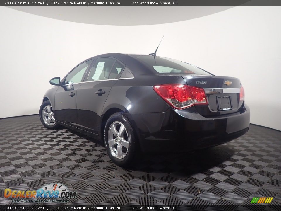 2014 Chevrolet Cruze LT Black Granite Metallic / Medium Titanium Photo #10