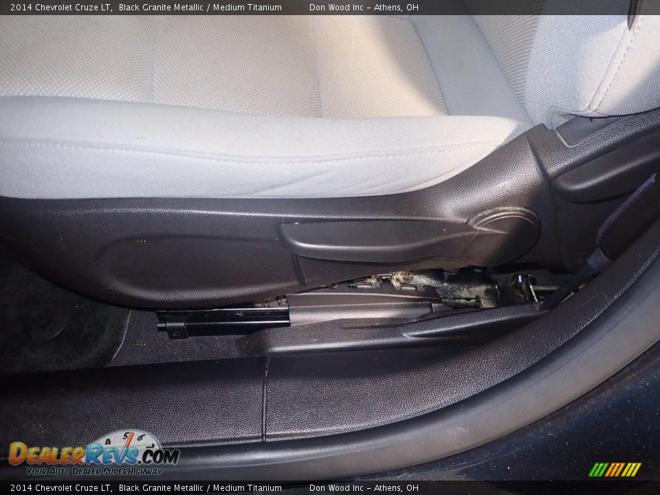 2014 Chevrolet Cruze LT Black Granite Metallic / Medium Titanium Photo #22
