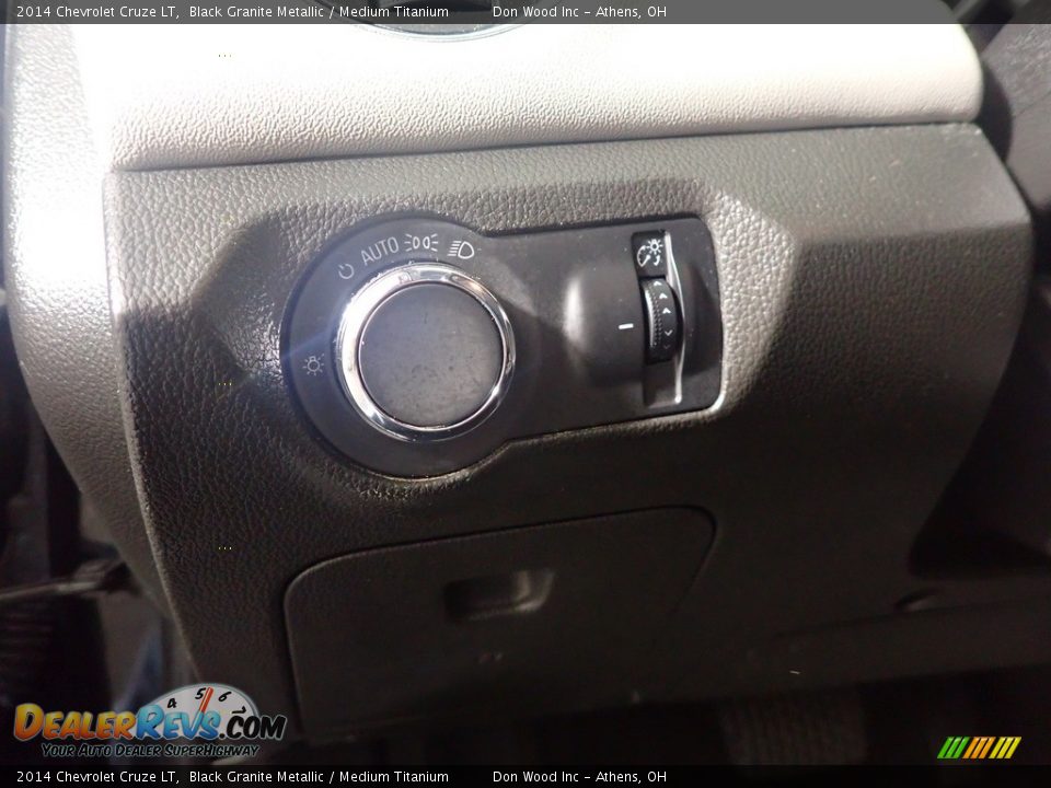 2014 Chevrolet Cruze LT Black Granite Metallic / Medium Titanium Photo #30