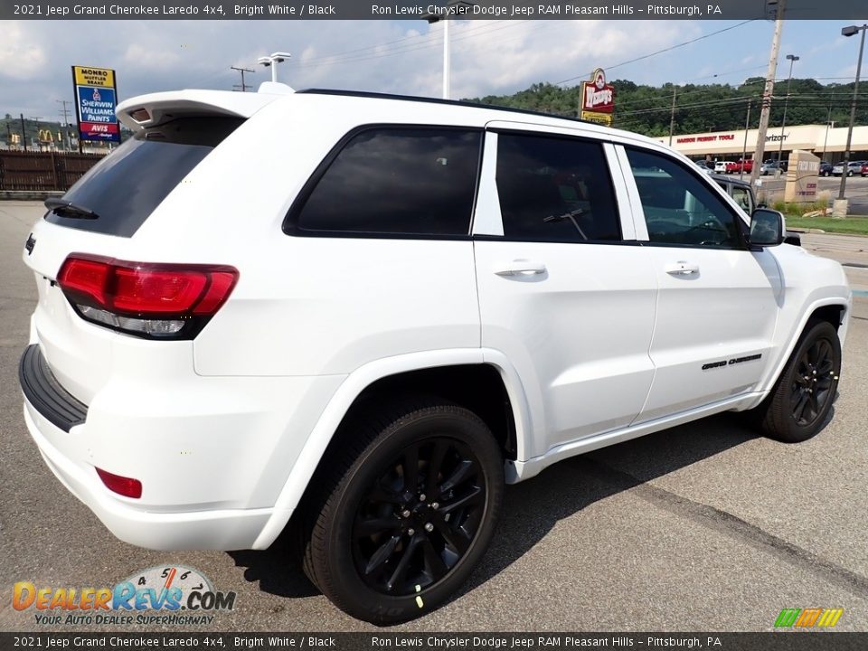 2021 Jeep Grand Cherokee Laredo 4x4 Bright White / Black Photo #6