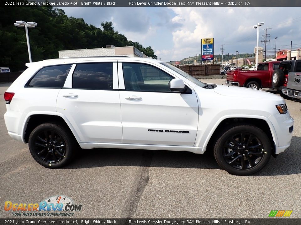 2021 Jeep Grand Cherokee Laredo 4x4 Bright White / Black Photo #7