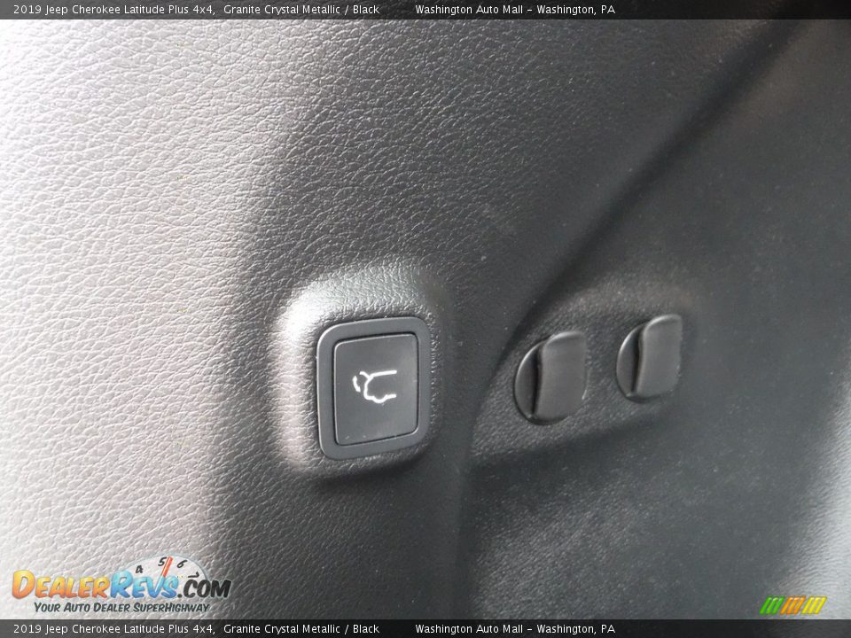 2019 Jeep Cherokee Latitude Plus 4x4 Granite Crystal Metallic / Black Photo #26