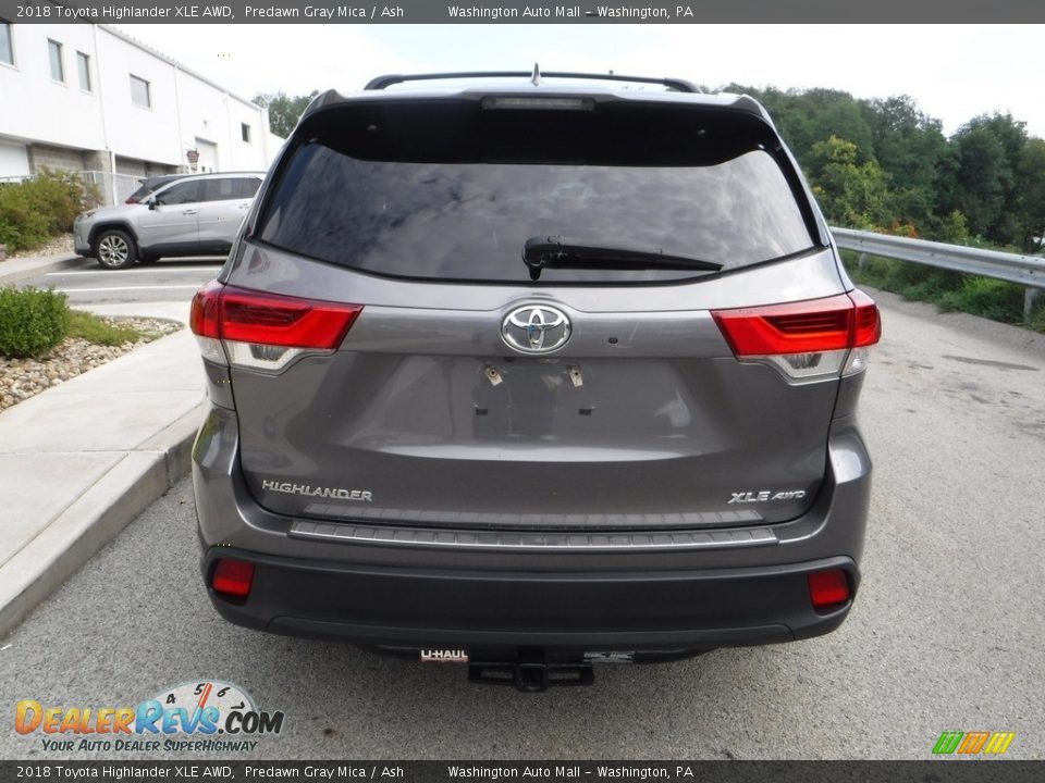 2018 Toyota Highlander XLE AWD Predawn Gray Mica / Ash Photo #14