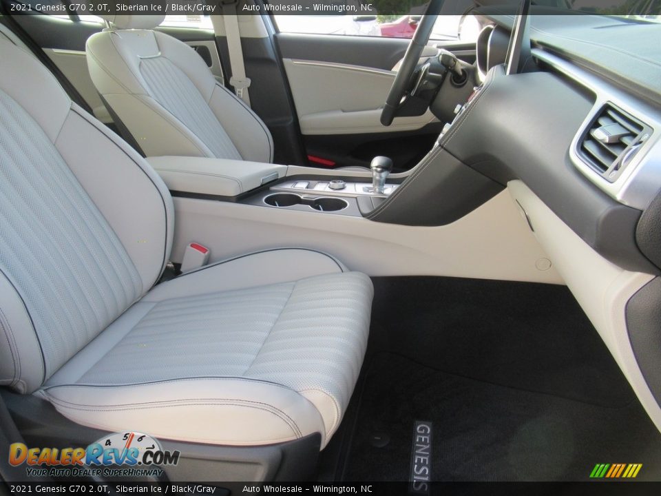Front Seat of 2021 Genesis G70 2.0T Photo #13