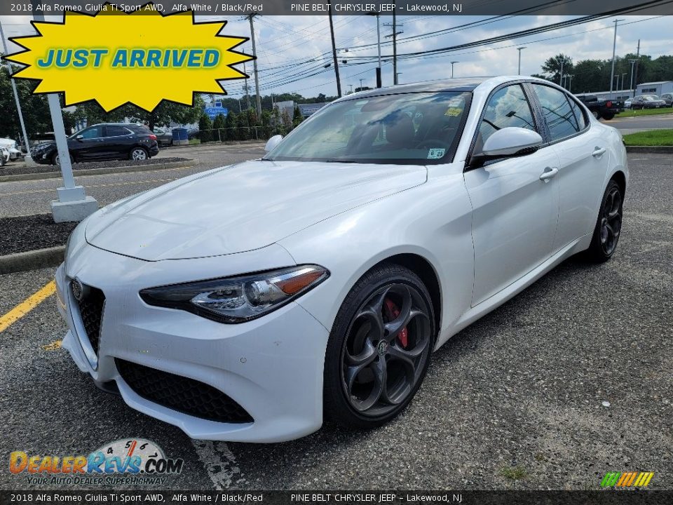 2018 Alfa Romeo Giulia Ti Sport AWD Alfa White / Black/Red Photo #1