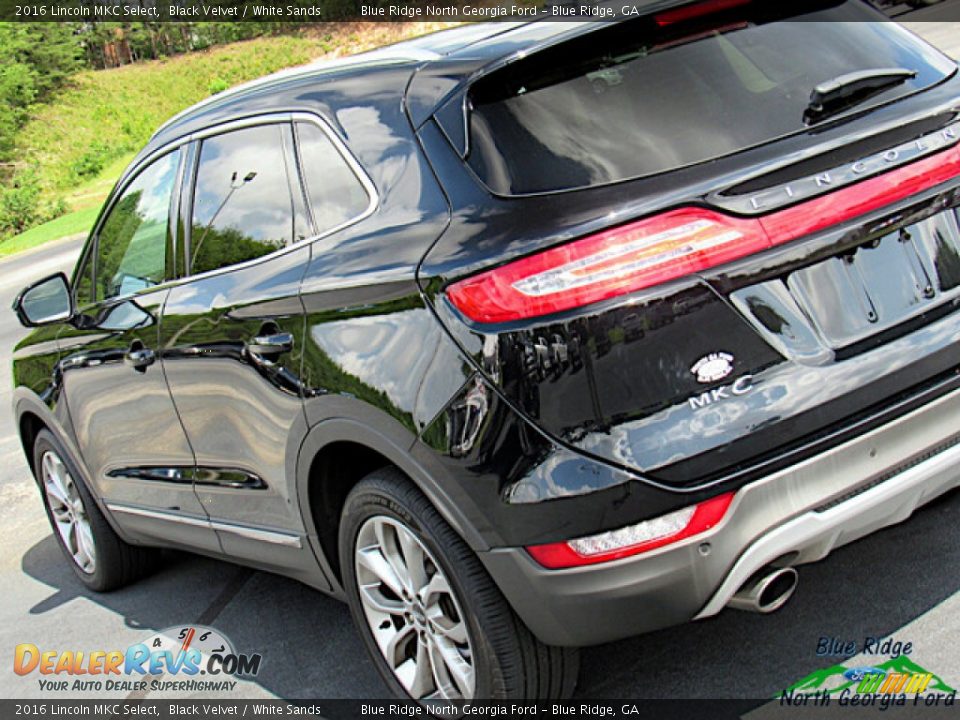 2016 Lincoln MKC Select Black Velvet / White Sands Photo #29