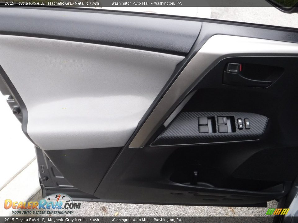 2015 Toyota RAV4 LE Magnetic Gray Metallic / Ash Photo #20