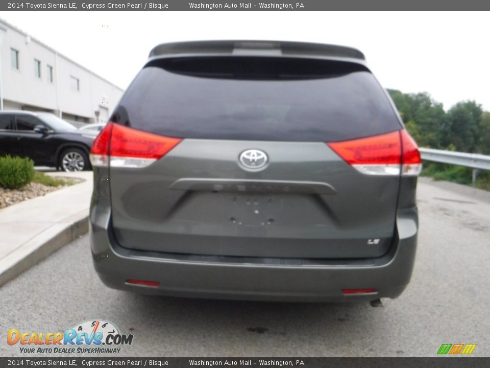 2014 Toyota Sienna LE Cypress Green Pearl / Bisque Photo #15