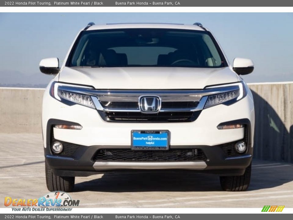 2022 Honda Pilot Touring Platinum White Pearl / Black Photo #3