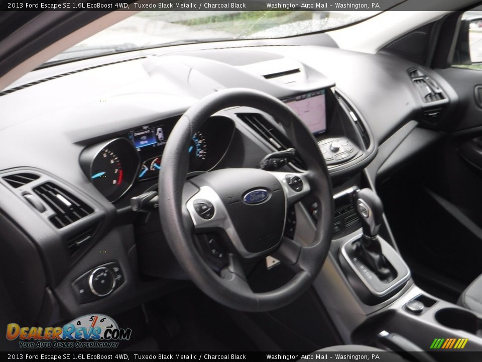 2013 Ford Escape SE 1.6L EcoBoost 4WD Tuxedo Black Metallic / Charcoal Black Photo #17