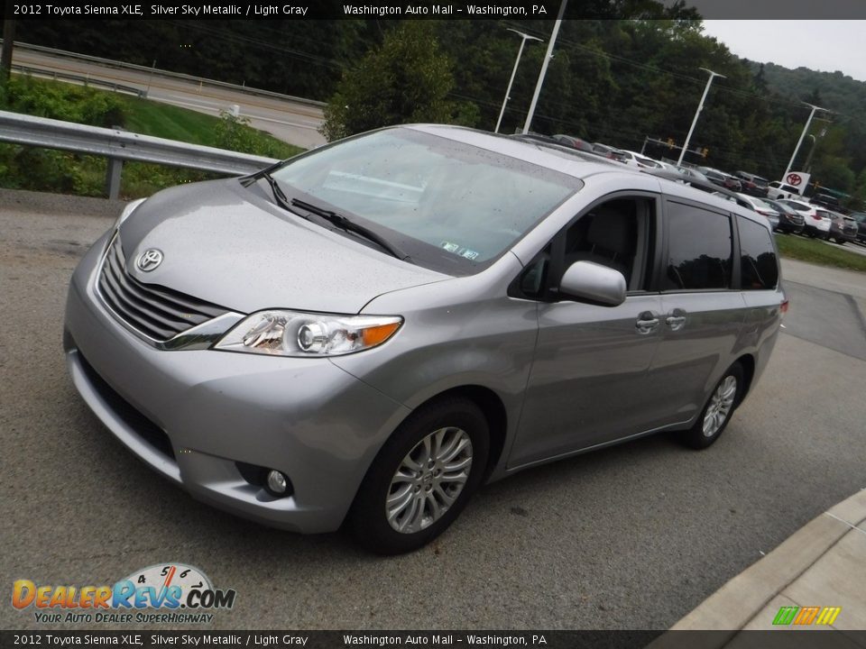 2012 Toyota Sienna XLE Silver Sky Metallic / Light Gray Photo #12