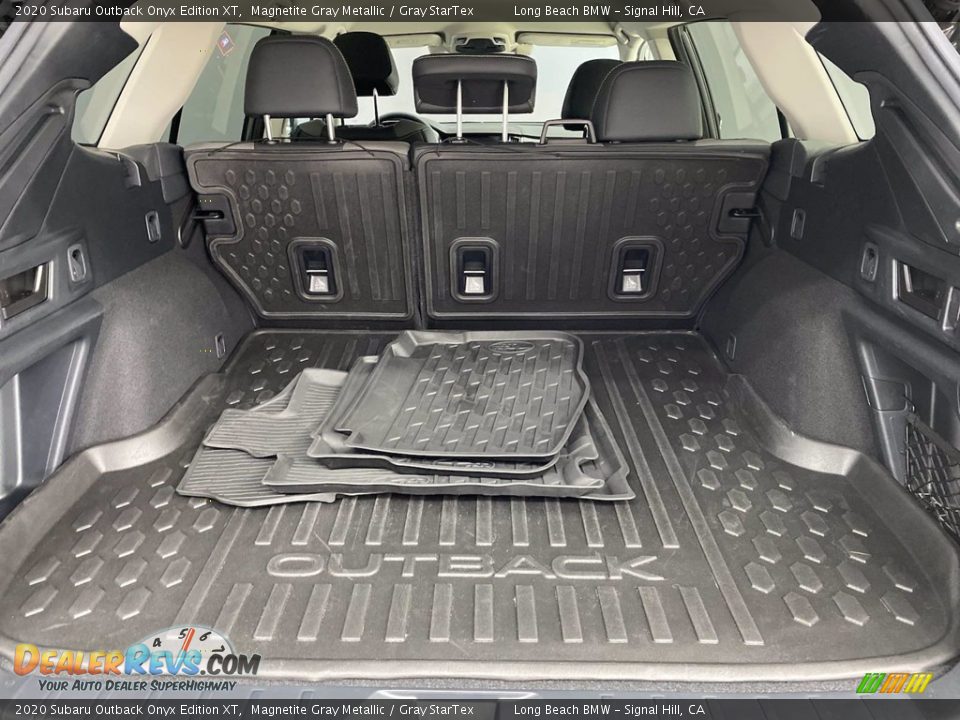 2020 Subaru Outback Onyx Edition XT Trunk Photo #13