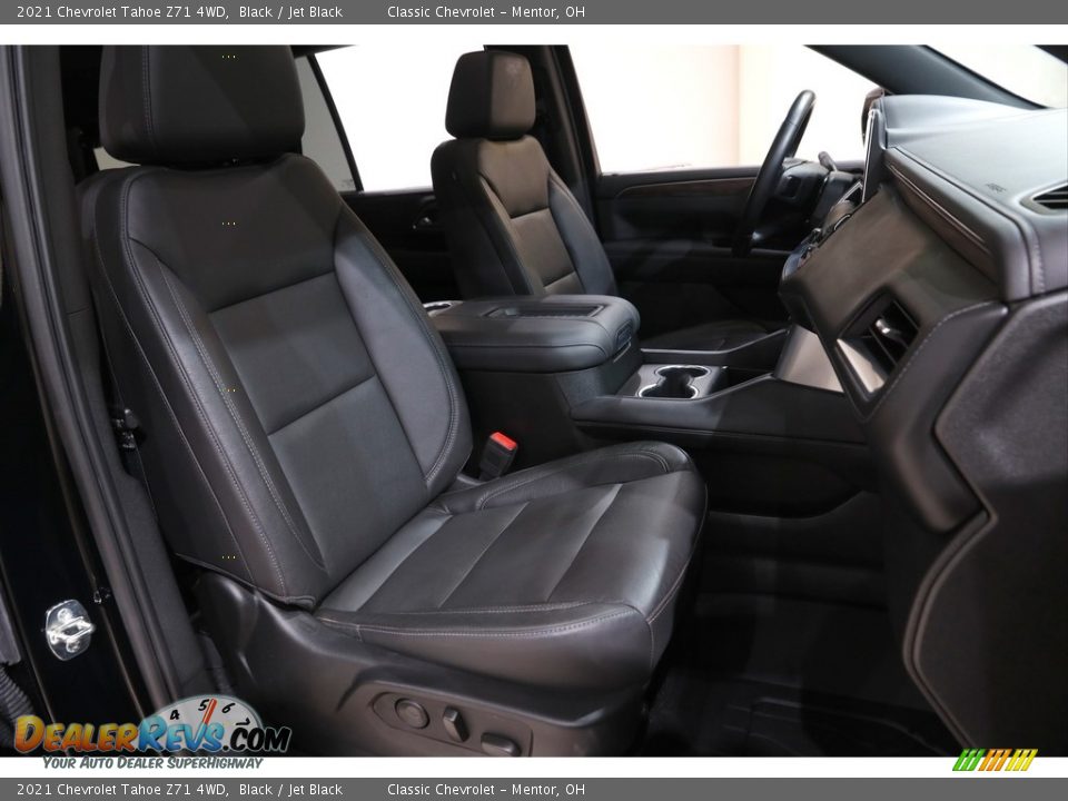 Front Seat of 2021 Chevrolet Tahoe Z71 4WD Photo #21