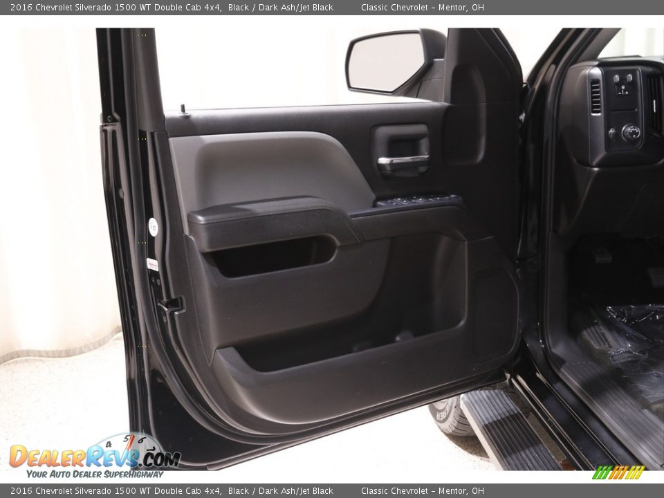 Door Panel of 2016 Chevrolet Silverado 1500 WT Double Cab 4x4 Photo #4