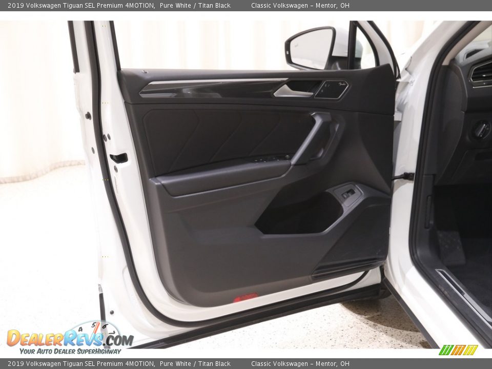 2019 Volkswagen Tiguan SEL Premium 4MOTION Pure White / Titan Black Photo #4