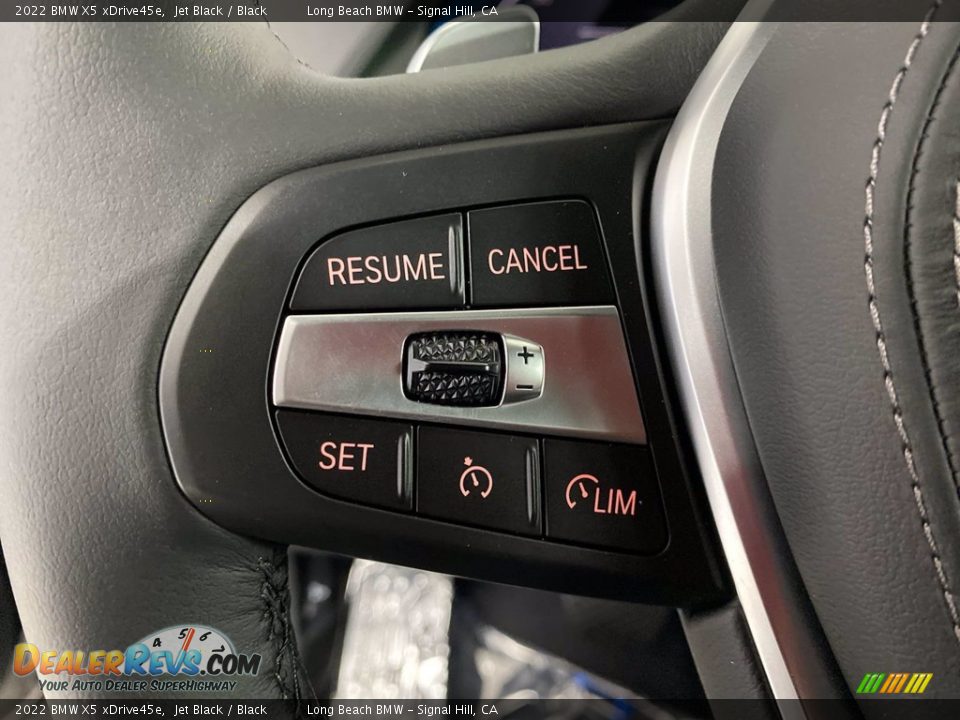 2022 BMW X5 xDrive45e Steering Wheel Photo #15