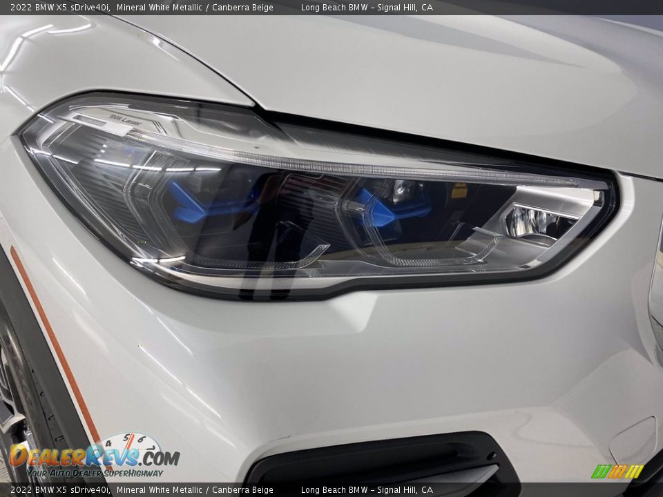 2022 BMW X5 sDrive40i Mineral White Metallic / Canberra Beige Photo #4