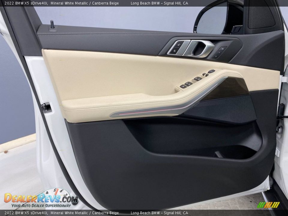 Door Panel of 2022 BMW X5 sDrive40i Photo #10
