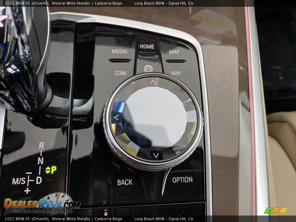 Controls of 2022 BMW X5 sDrive40i Photo #24