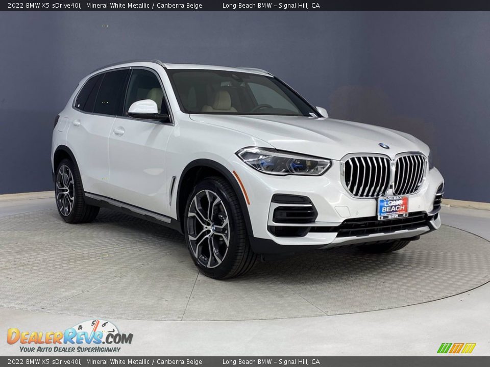 Front 3/4 View of 2022 BMW X5 sDrive40i Photo #27