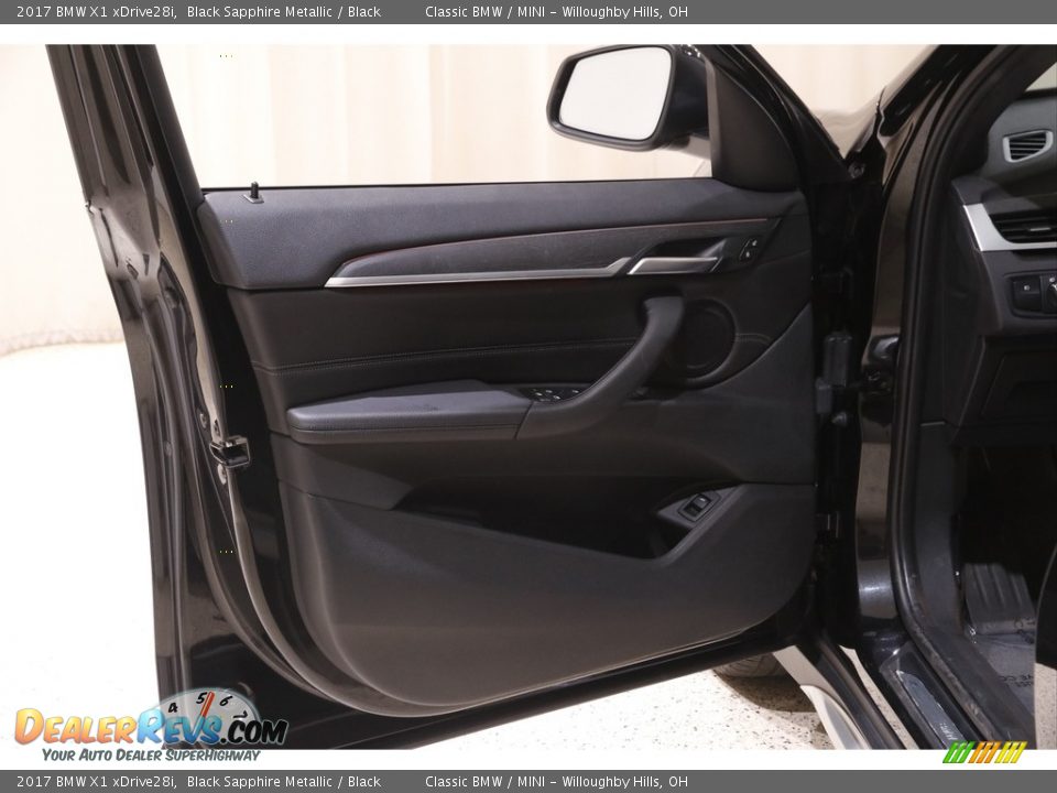2017 BMW X1 xDrive28i Black Sapphire Metallic / Black Photo #4