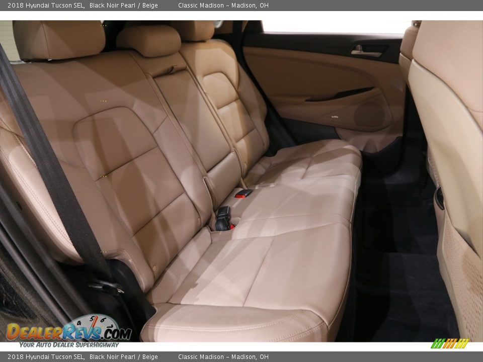2018 Hyundai Tucson SEL Black Noir Pearl / Beige Photo #17