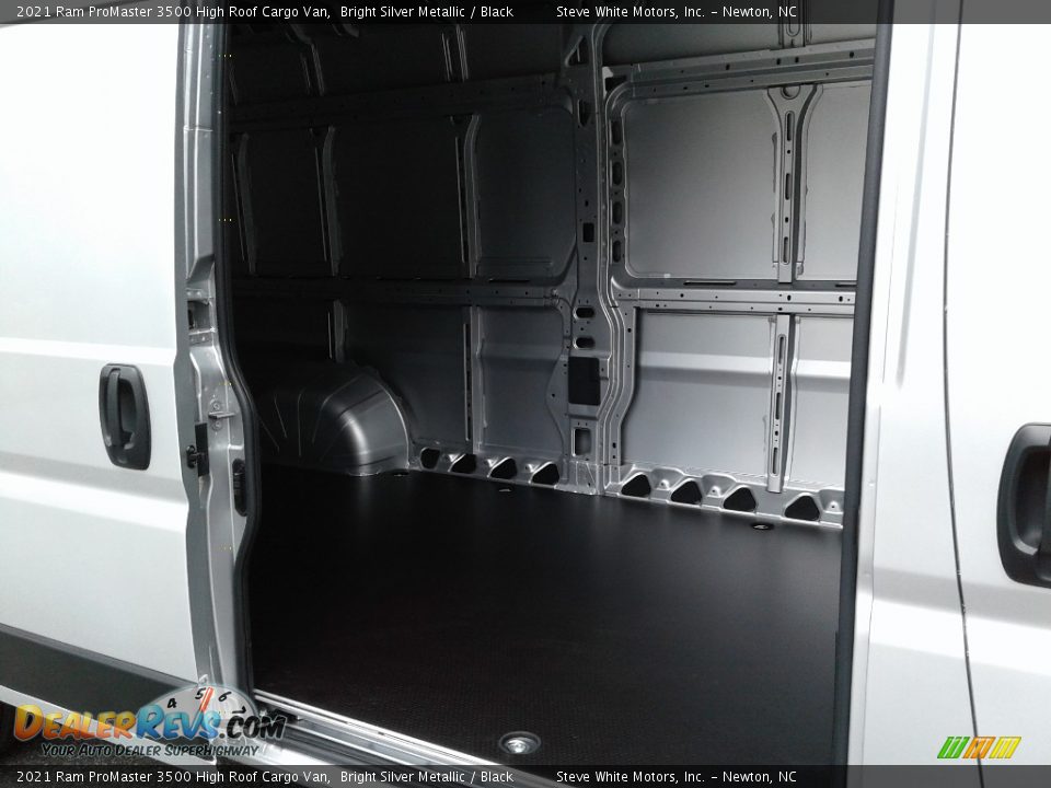 2021 Ram ProMaster 3500 High Roof Cargo Van Bright Silver Metallic / Black Photo #13