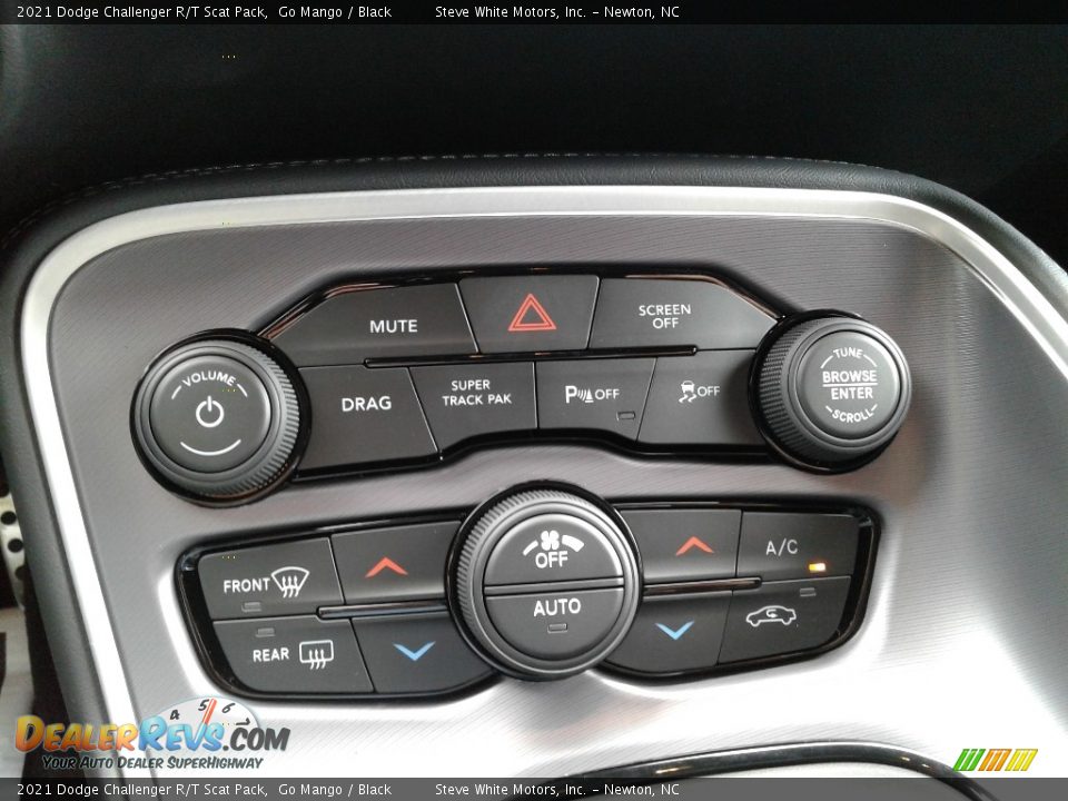 Controls of 2021 Dodge Challenger R/T Scat Pack Photo #24