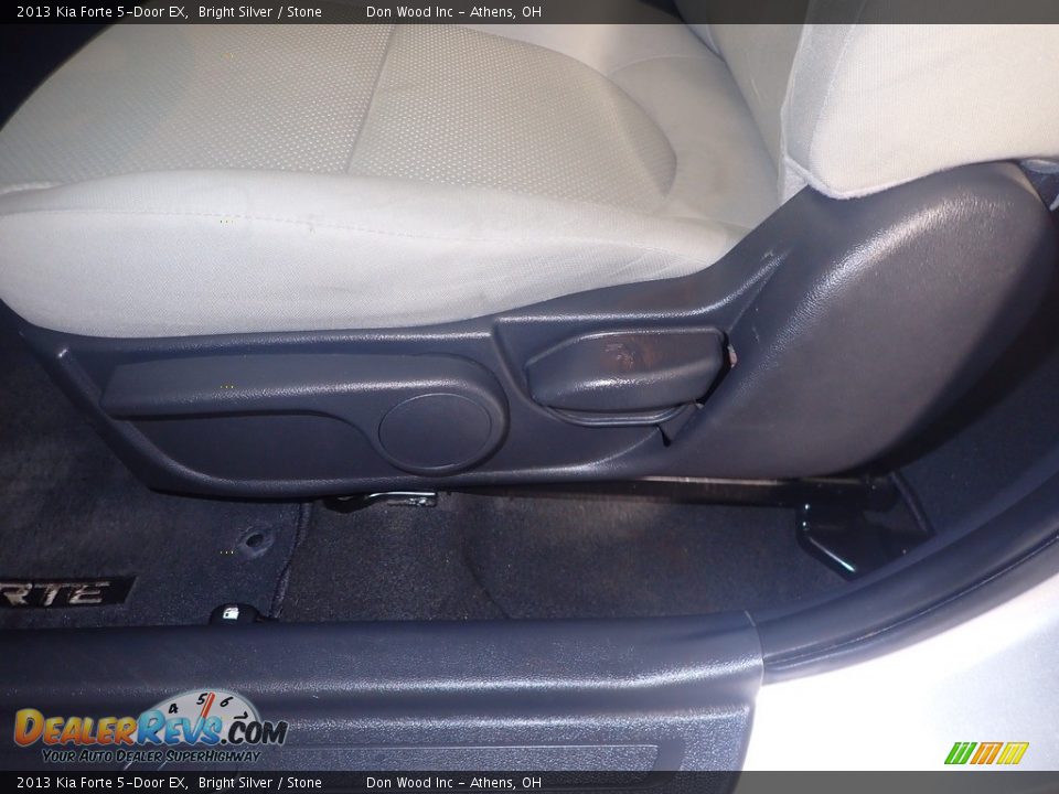 2013 Kia Forte 5-Door EX Bright Silver / Stone Photo #22