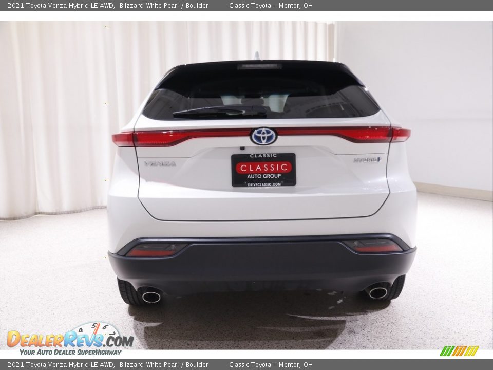 2021 Toyota Venza Hybrid LE AWD Blizzard White Pearl / Boulder Photo #17