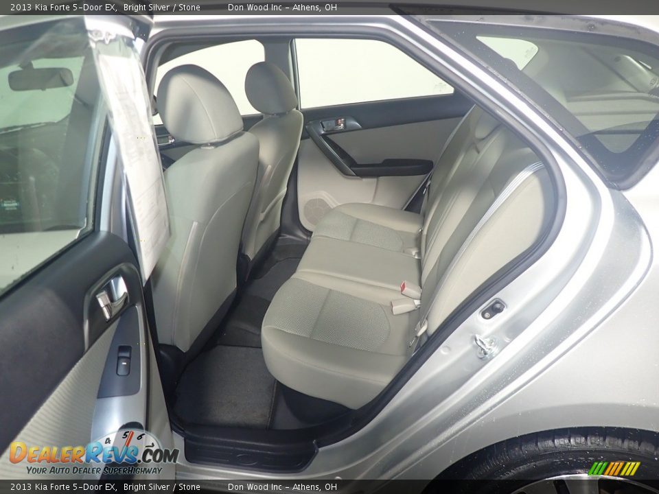 2013 Kia Forte 5-Door EX Bright Silver / Stone Photo #33