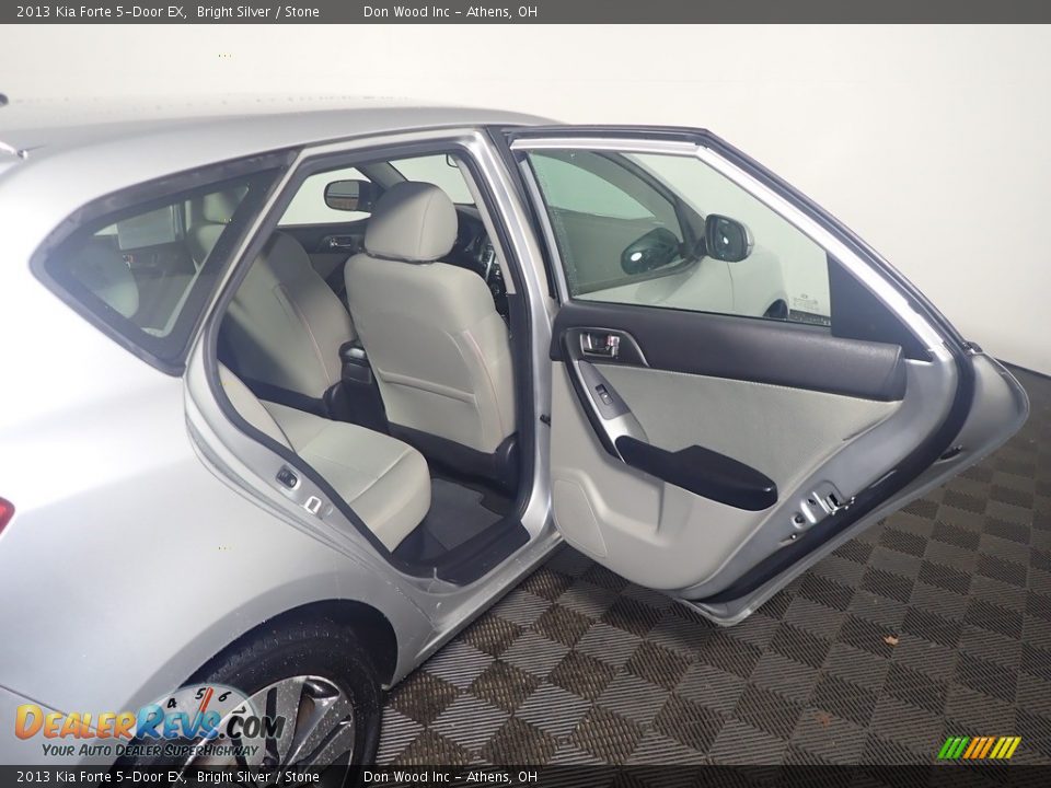 2013 Kia Forte 5-Door EX Bright Silver / Stone Photo #34