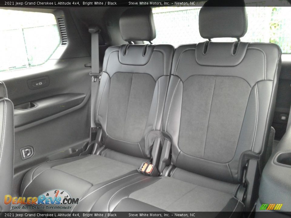 Rear Seat of 2021 Jeep Grand Cherokee L Altitude 4x4 Photo #14