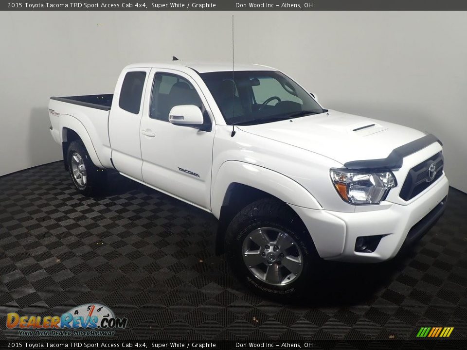 2015 Toyota Tacoma TRD Sport Access Cab 4x4 Super White / Graphite Photo #4