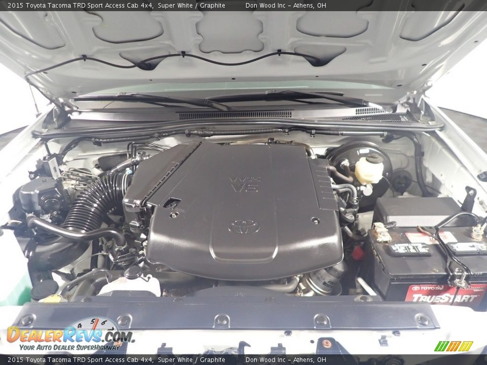 2015 Toyota Tacoma TRD Sport Access Cab 4x4 Super White / Graphite Photo #8