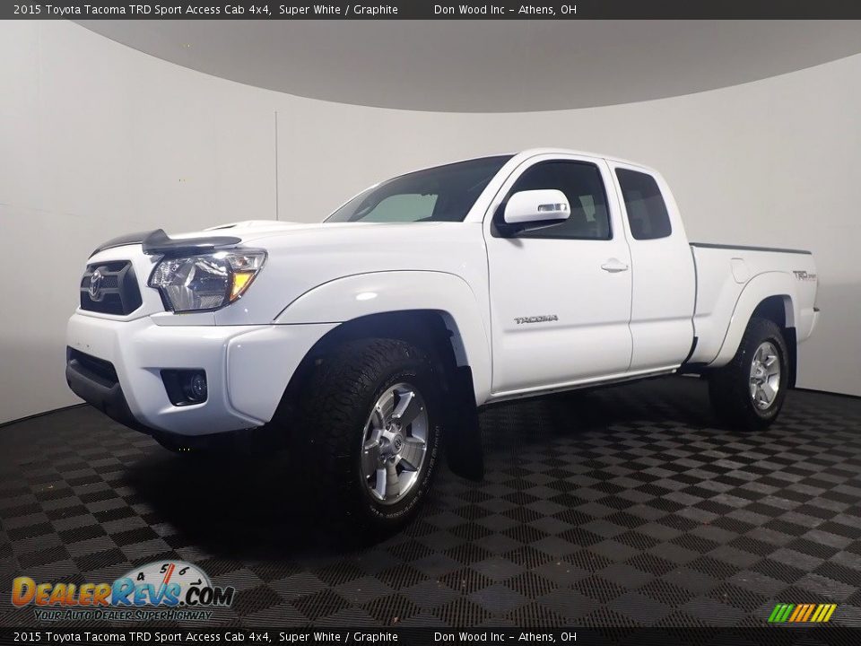 2015 Toyota Tacoma TRD Sport Access Cab 4x4 Super White / Graphite Photo #9