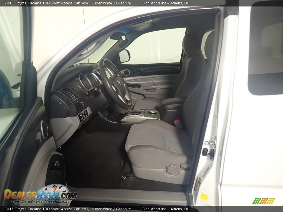 2015 Toyota Tacoma TRD Sport Access Cab 4x4 Super White / Graphite Photo #22