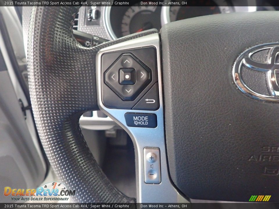 2015 Toyota Tacoma TRD Sport Access Cab 4x4 Super White / Graphite Photo #28