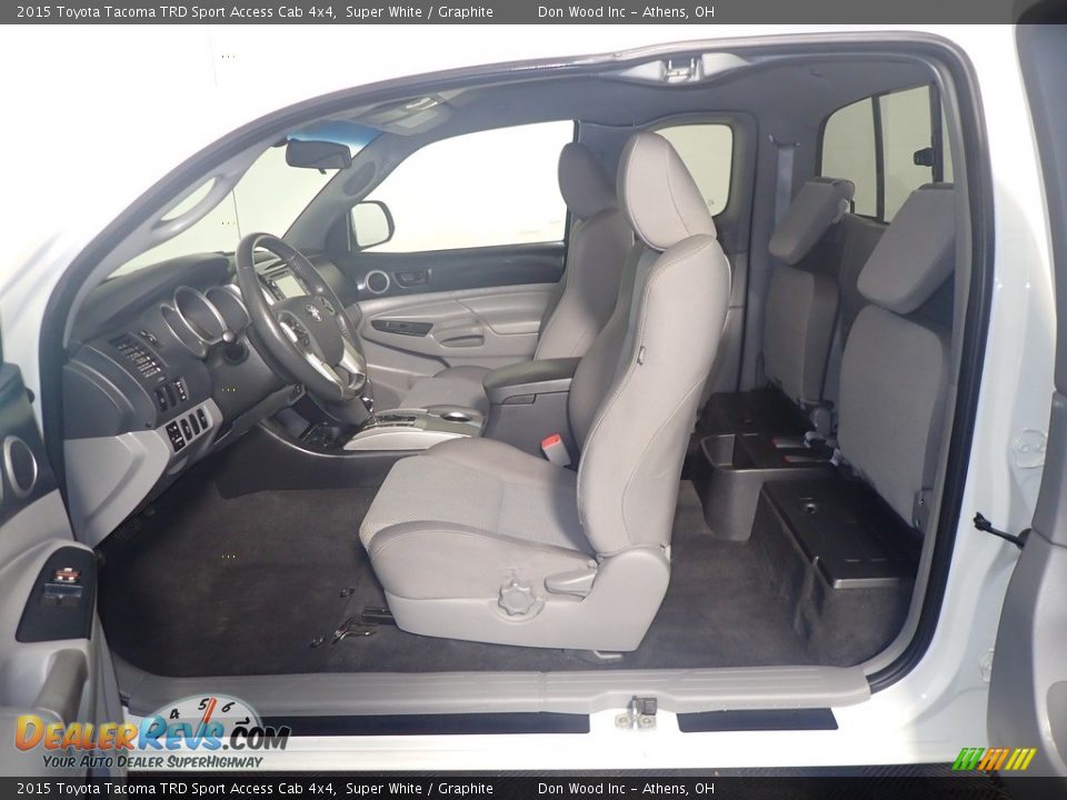 2015 Toyota Tacoma TRD Sport Access Cab 4x4 Super White / Graphite Photo #35