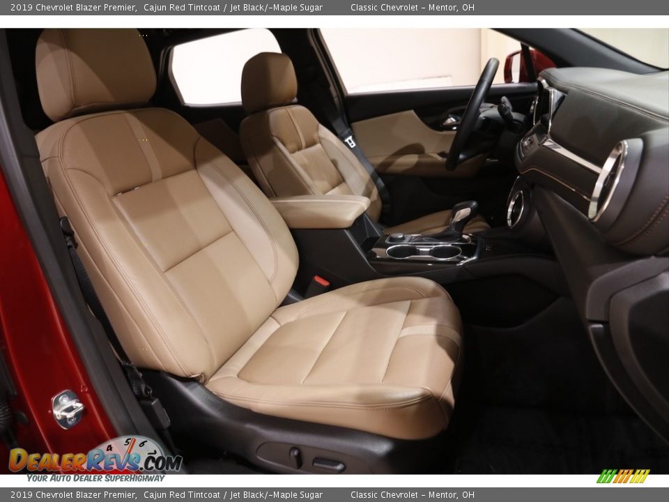 Front Seat of 2019 Chevrolet Blazer Premier Photo #17
