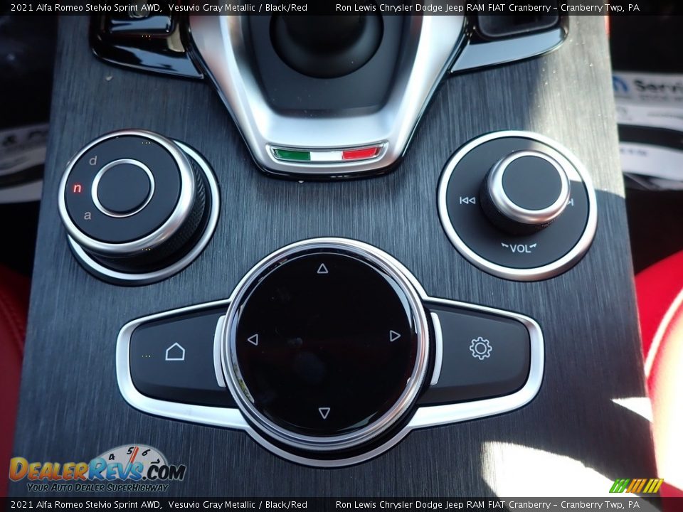 Controls of 2021 Alfa Romeo Stelvio Sprint AWD Photo #19