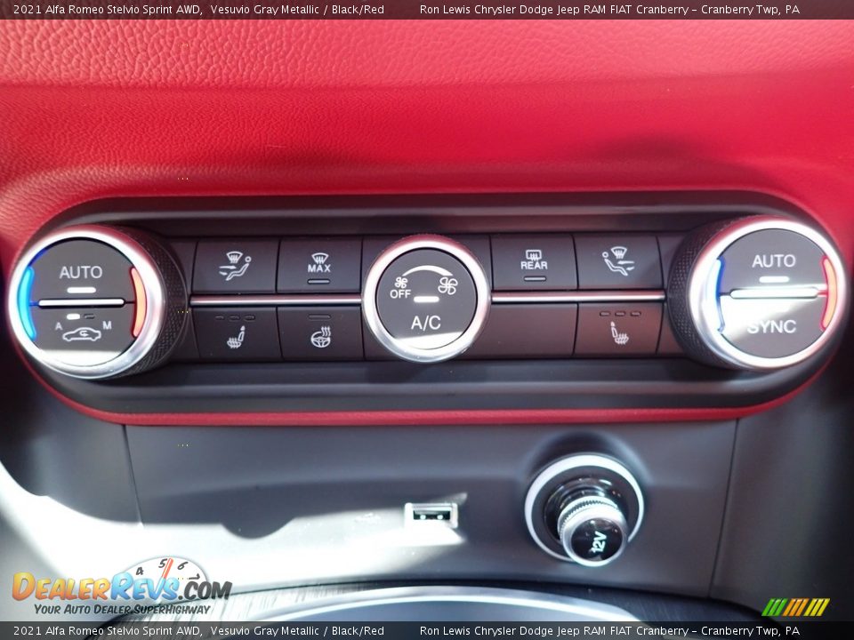Controls of 2021 Alfa Romeo Stelvio Sprint AWD Photo #20