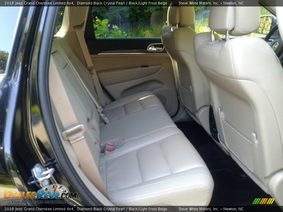 2018 Jeep Grand Cherokee Limited 4x4 Diamond Black Crystal Pearl / Black/Light Frost Beige Photo #18