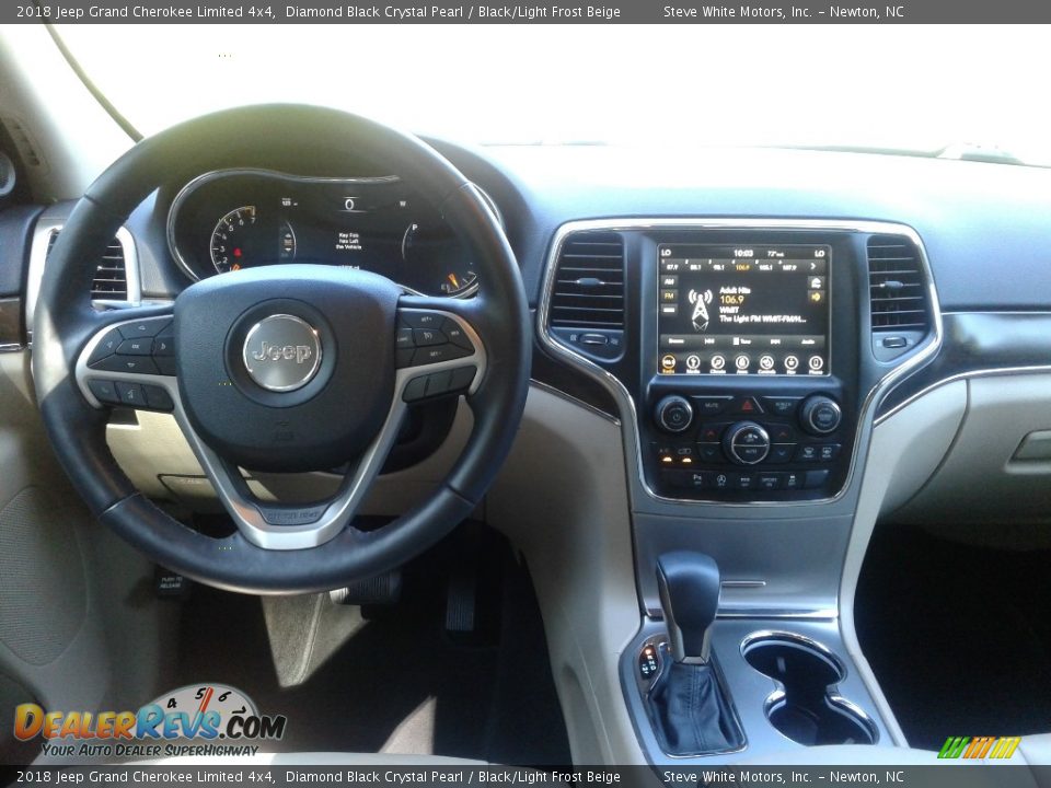 2018 Jeep Grand Cherokee Limited 4x4 Diamond Black Crystal Pearl / Black/Light Frost Beige Photo #20